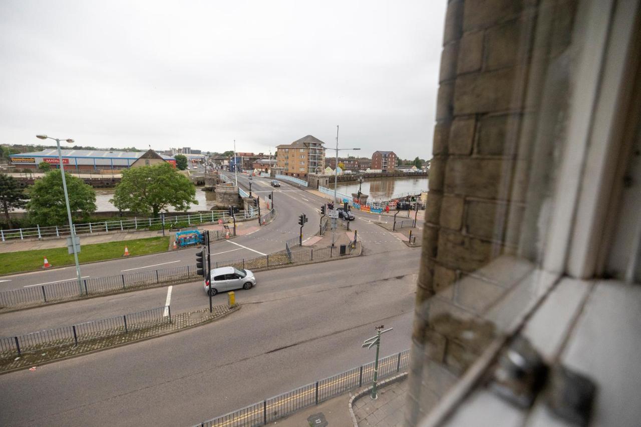 Entire Two Double Bedrooms Flat With River Yare View H6 Great Yarmouth Ngoại thất bức ảnh