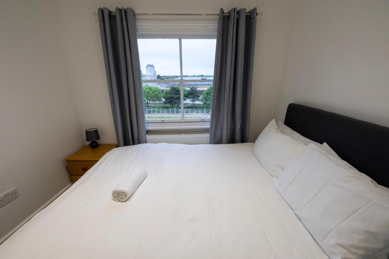 Entire Two Double Bedrooms Flat With River Yare View H6 Great Yarmouth Ngoại thất bức ảnh
