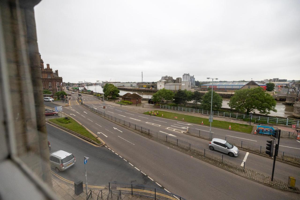 Entire Two Double Bedrooms Flat With River Yare View H6 Great Yarmouth Ngoại thất bức ảnh