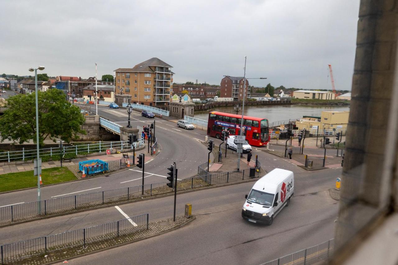 Entire Two Double Bedrooms Flat With River Yare View H6 Great Yarmouth Ngoại thất bức ảnh